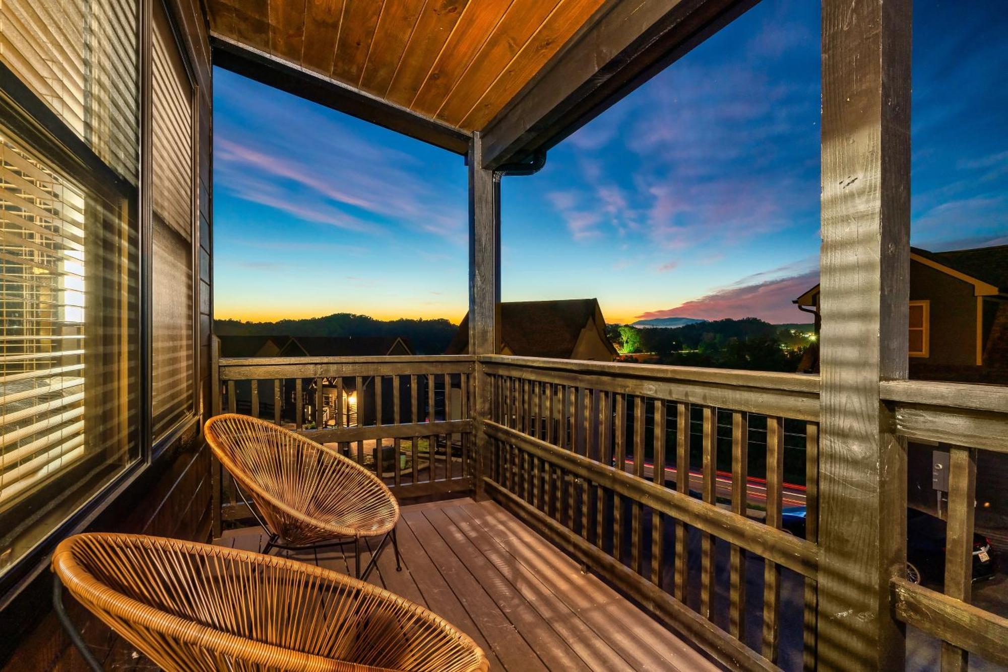 Misty Mountain Morning Hotel Sevierville Ngoại thất bức ảnh